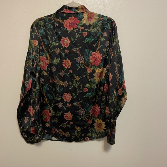 NWT ASOS FLORAL BUTTON DOWN - Picture 3 of 3